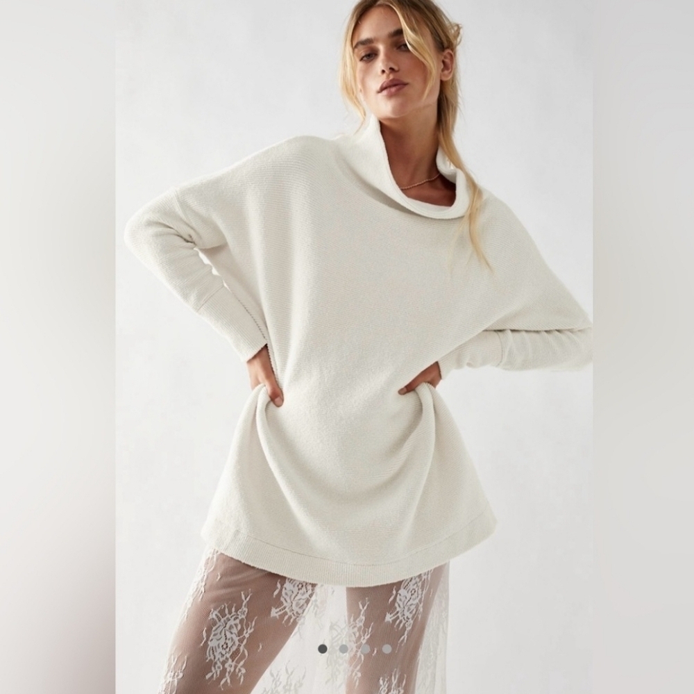 Free People Ottoman White Sweater